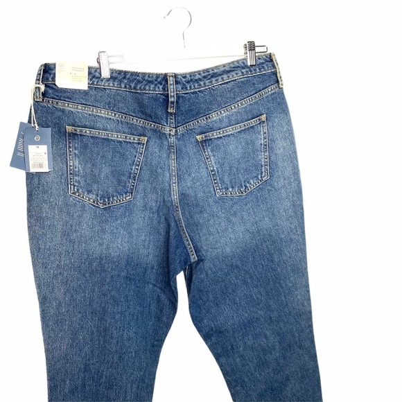 NWT high Rise Straight Universal Threads - Picture 3 of 15